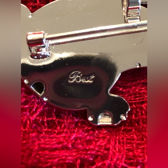 (Best) Silver Tone Bunny Rabbit Pin/Pendant - Picture 4 of 9